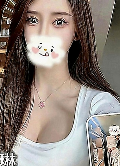 礁溪外送茶：玄雨 |美女護士|165cm|42kg|E罩杯|21歲|尺度大膽 熱情敢玩 很好相處 嘴巴超會吹舔 還會舔蛋蛋喔 超級大奶打奶炮幫你弟弟洗牛奶浴爽爆了