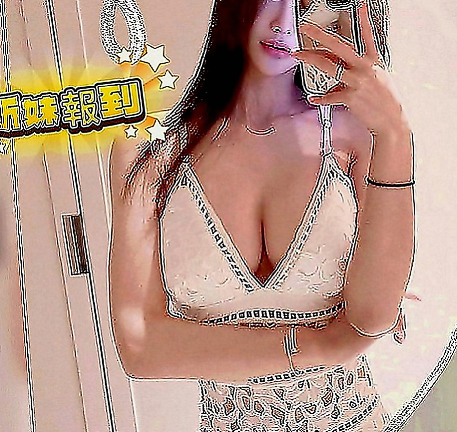 屏東按摩外送：泡泡 |學生妹兼職|167cm|54kg|E罩杯|19歲|兩個人經常一起跟粉色聊一些色色話題，會邪惡兩個人一起的話也是會探討，有跟男生最過愛，