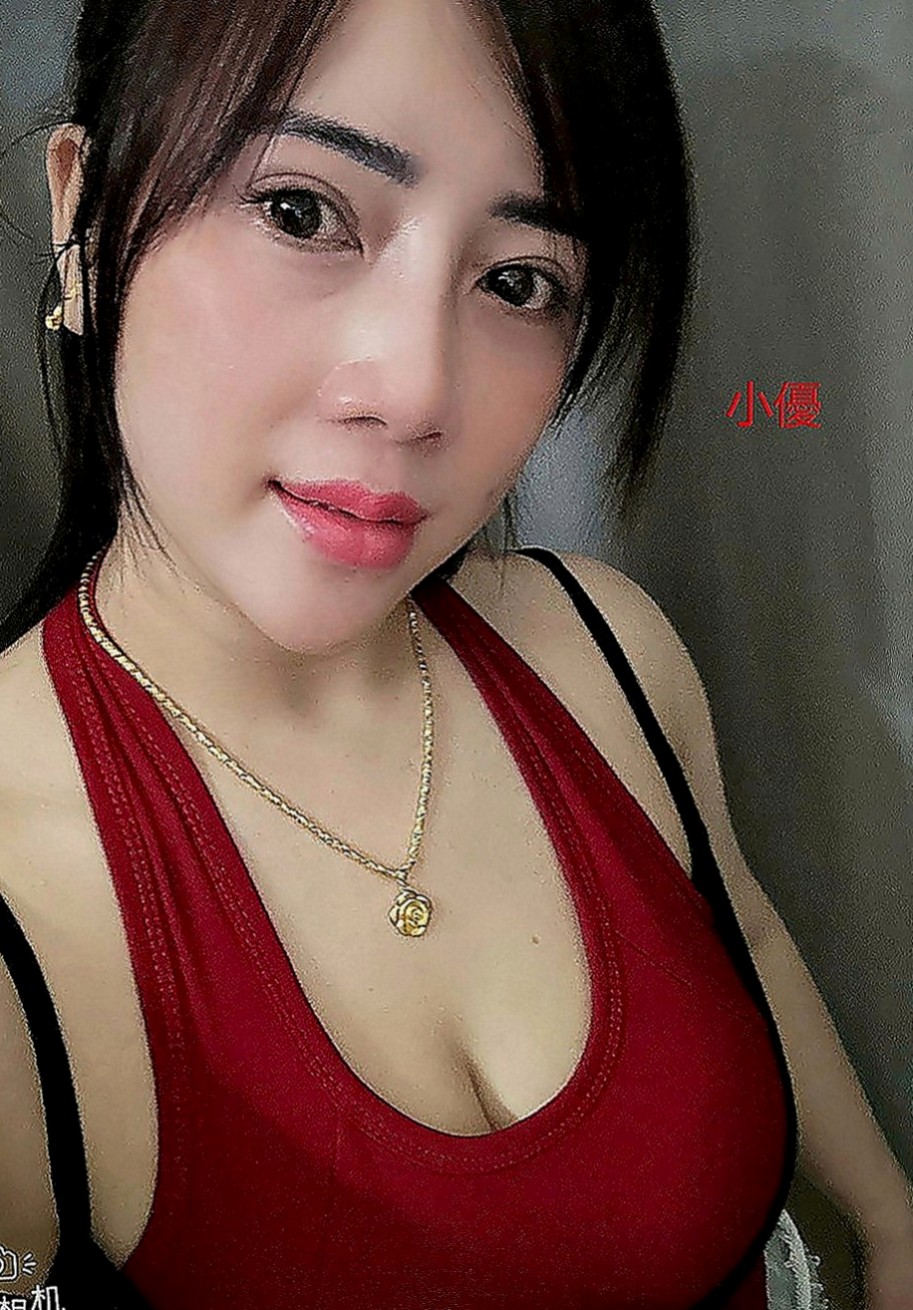 雙溪外叫：晶瀅 |大一學生妹子|168cm|42kg|E罩杯|19歲|今年20歲了今年11月第一次下海兼職 下午14；00報班 有在接外拍麻豆