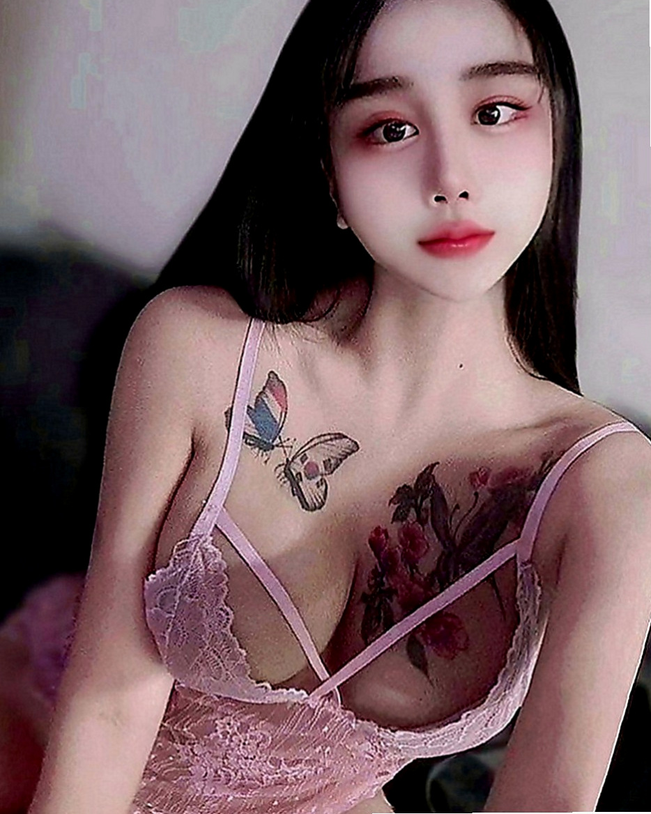 彰化定點茶|小姐外出：韩萱 |外拍辣模|165cm|52kg|C罩杯|18歲|服務：全套洗澡按摩口交愛愛事後洗澡 VIP 客戶可以半價哦（限前兩位）