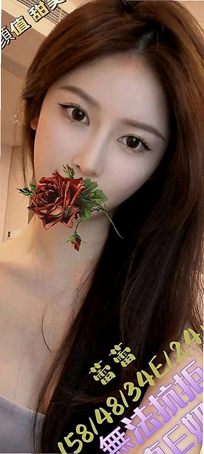 大園一夜情：丹妮絲 |最美空姐|164cm|46kg|E罩杯|20歲|皮膚白皙 大眼正妹 俏皮可愛型 笑容甜美、  看著腿都可把玩一年了。筆直的看著就想好好的冲進去