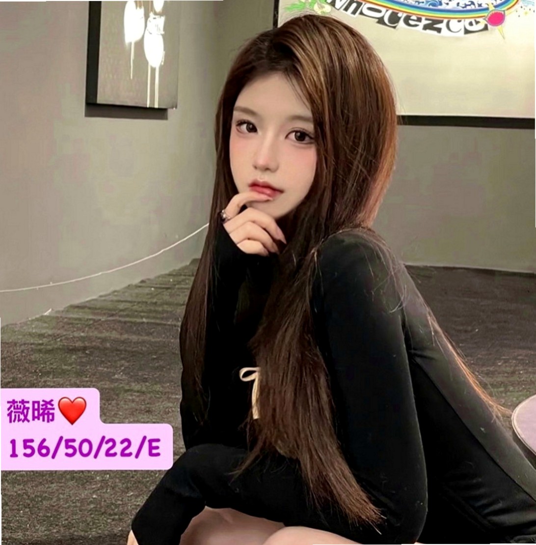 關廟伴遊：筱筱 |火辣長腿正妹|165cm|49kg|E罩杯|22歲|事後貼心按摩 零距離互動 小隻馬兼職 耐操 好操控