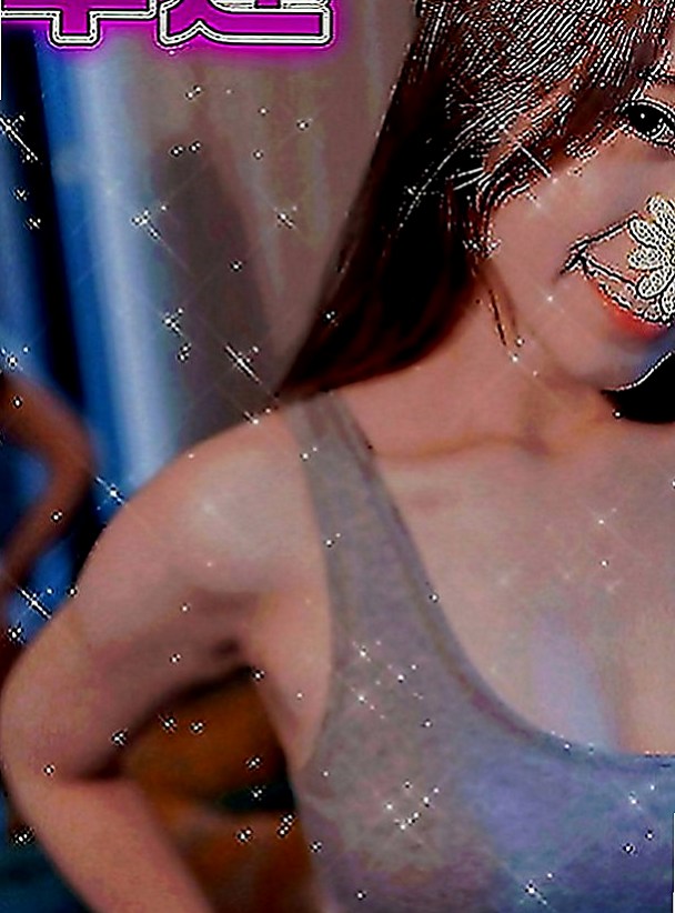 安南叫茶：蜜莎 |學生妹|168cm|42kg|C罩杯|22歲|身材勻稱剛好 做的時候剛開始進不太去 只能用點力的一點一點慢慢來 後面再嘿咻 很不錯哦